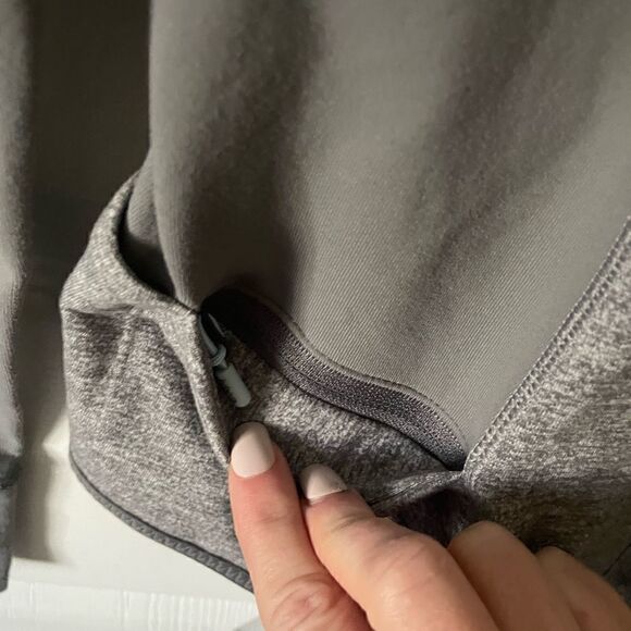 Ivivva by Lululemon girls full zip up lightweight gray hooded jacket size 12 - Picture 4 of 5